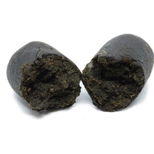 For decades Jamaica was known for exporting high grade cannabis and hashes around the globe including a high quality hash named Jamaican Gum Hash. Many cannabis connoisseur from countries such as Canada, United States and the Netherlands would all wonder how this creamy potent hash would have it’s distinctive bright red and orange color making it a novelty in the hash world.