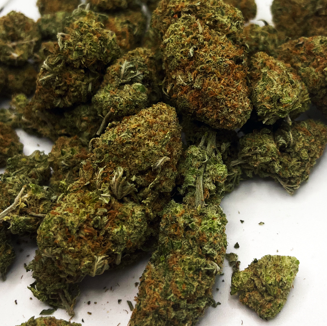 Acapulco Gold (Aaa-) 1 acapulco gold is a rare sativa marijuana strain. as one of the most well-known strains, acapulco gold has been likened to dinner at a five-star restaurant. this strain produces effects that are motivating and energizing. this strain comes from the area in and around acapulco, mexico, and its orange hairs resemble a gold nugget, with gold, green, and brown colors and plenty of resin on the buds. an aroma of burnt toffee lingers when the bud is broken up. acapulco gold has a reputation for being one of the best cannabis strains ever created, and it's becoming more difficult to find.